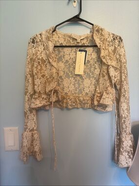 Ruffled Lace Tie-Front Crop Blouse - Cream